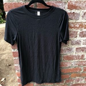 Lululemon short sleeve tee shirt